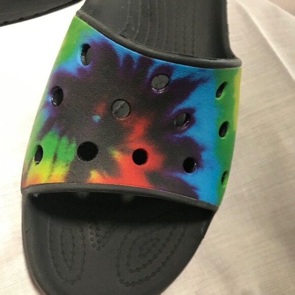 Crocs Tie-Dye Print Iconic Comfort Classic Graphic Slides Woman 6-8 - Picture 4 of 10